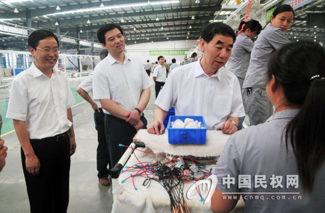 副省长王铁带领省直管县考察团莅民考察