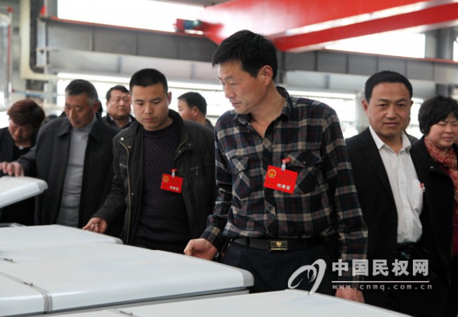 县人大代表参观我县高新区和城东新区