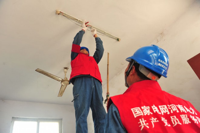 民权：电力献真情 温暖送老人