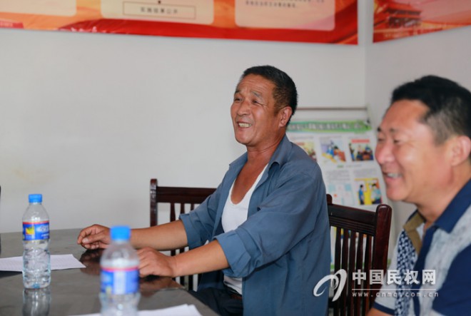 县委书记、县长姬脉常指导程庄镇蒋庄村党支部专题组织生活会