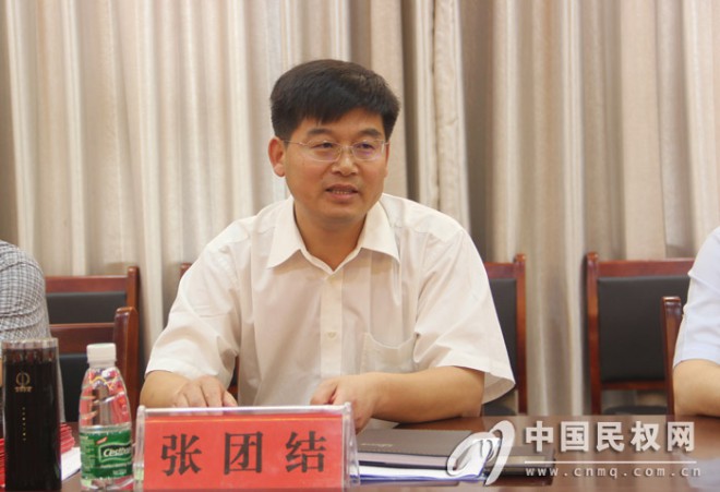 我县2015年通村公路建设促进会召开
