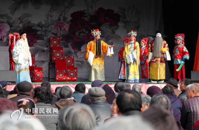 “天天‘邮’戏、戏送万家”文化惠民活动走进我县