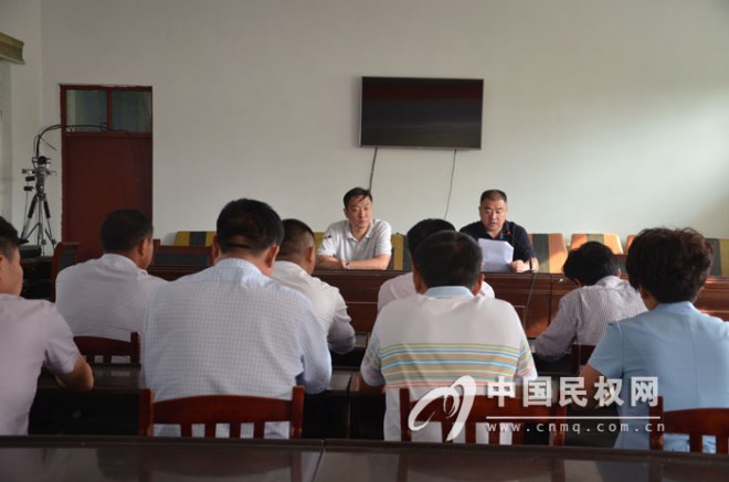 人和镇集中学习郭庚茂同志在省委常委会议研究“三严三实”专题教育工作时的讲话精神