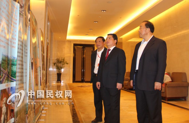 县委书记王仲田应邀参加江苏省河南商会成立庆典大会