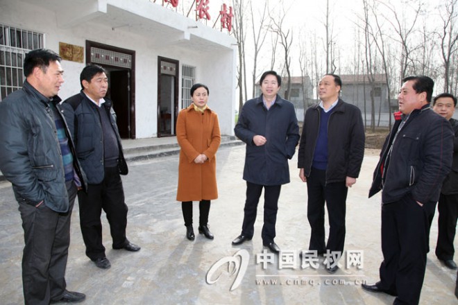 县领导到部分乡镇查看村委换届选举前期准备工作
