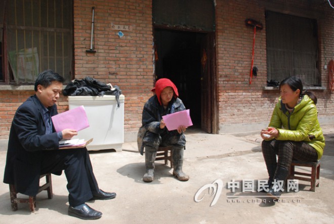 县委组织部全体组工干部深入联系户进行走访调研