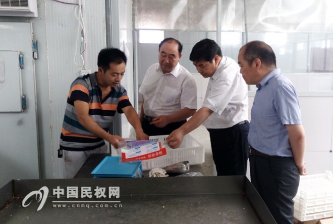县领导吕志彬到褚庙乡调研中小企业资金需求情况
