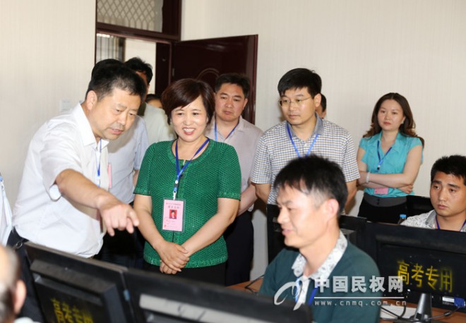 副市长岳爱云到我县视察指导高考工作