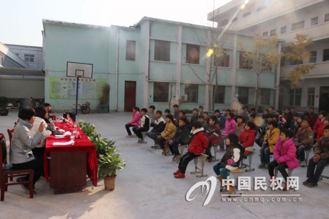 民权县法制教育贴近聋哑儿童