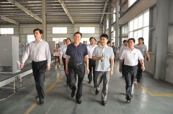 省人大调研组莅临我县调研新型城镇化建设法制保障工作
