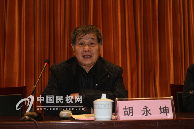 我县对新当选的529名村主任集中进行“锤炼”