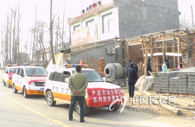 县交通运输局切实履职落实全县打击“双违”行为促进会精神