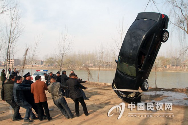 民权县学习雷锋月里传佳话