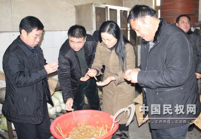 副县长刘艳春慰问敬老院老人 共度冬至佳节