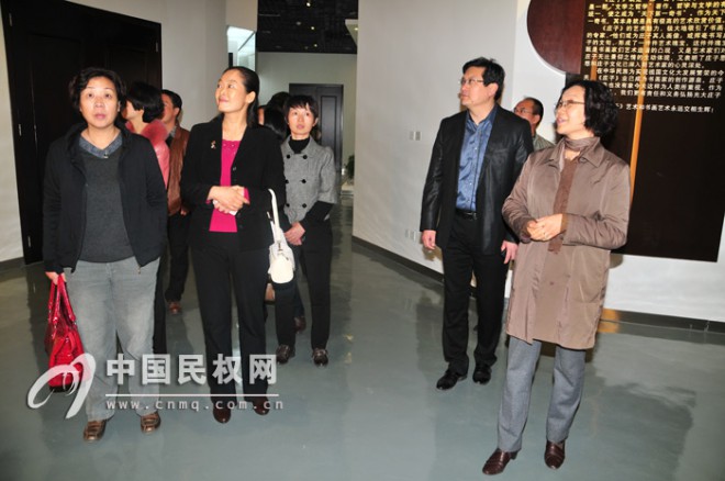 商丘市实验小学考察团莅民参观考察