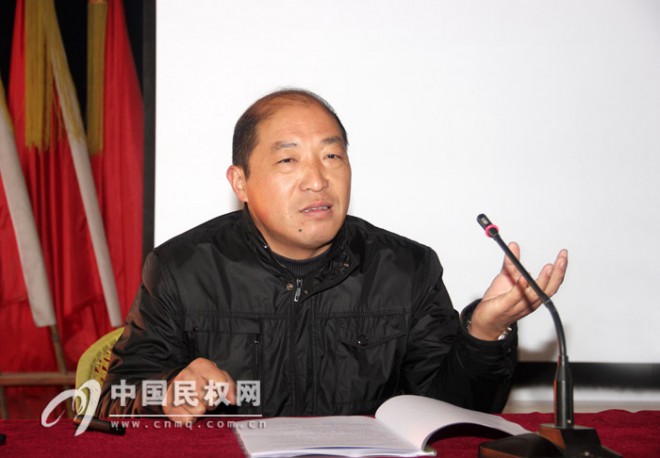 王桥镇召开学习贯彻“十八大”精神报告会