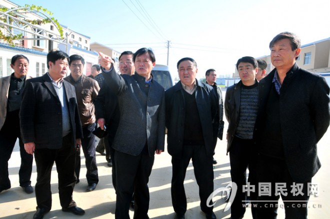 省环保厅副厅长王争亚一行莅临我县检查验收省、市级生态乡镇、生态村工作