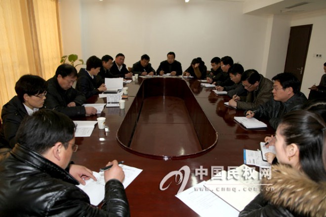 县委宣传部认真学习贯彻全县干部作风建设提升年活动动员会精神