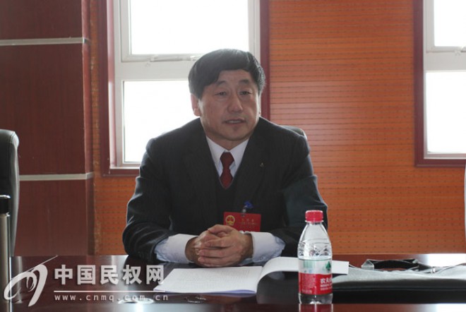 县人大常委会主任李友先参加颜集乡代表团讨论《政府工作报告》