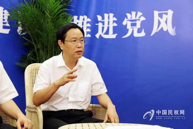 县领导姬脉常、刘博接受商丘广播电视台关于落实“两个责任”访谈