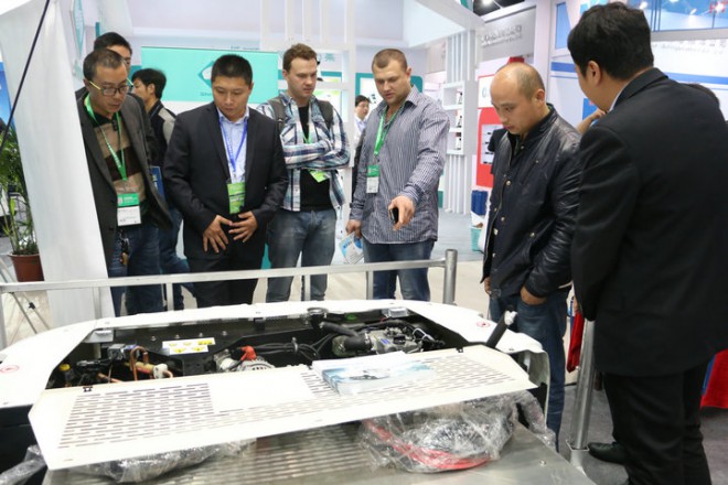 凯雪冷链发布全电冷藏车及超薄微型车用制冷机组