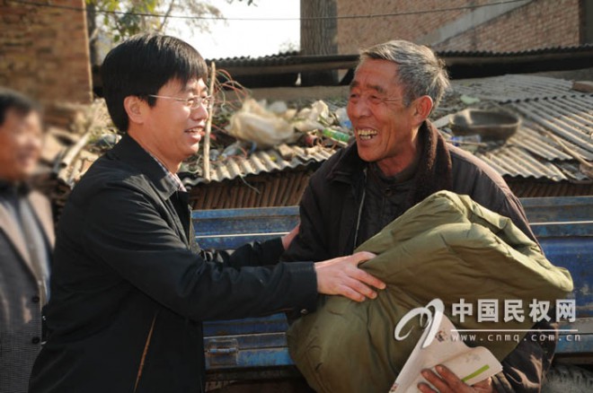县委常委、统战部长张爱军深入联系点开展走访调研活动