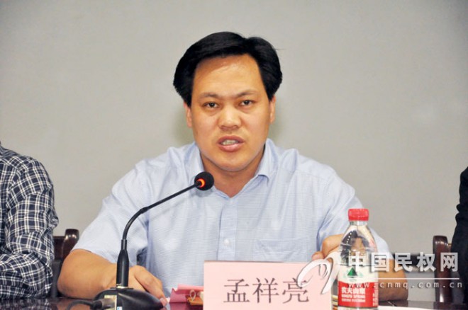 我县召开首届“名师、教学新秀”颁奖大会