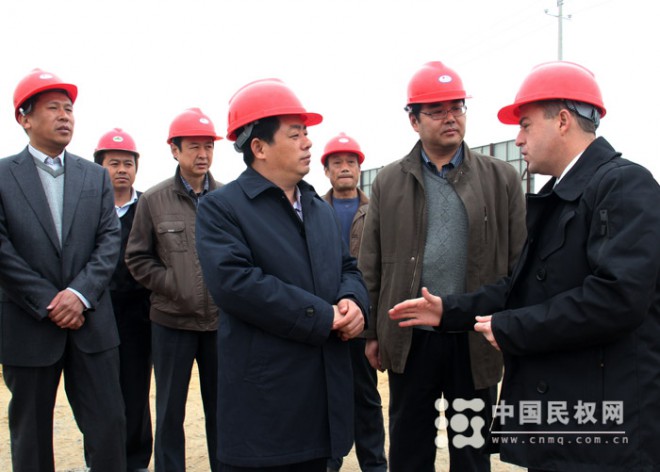 格伦生物科技有限公司法国投资商到我县查看项目建设情况