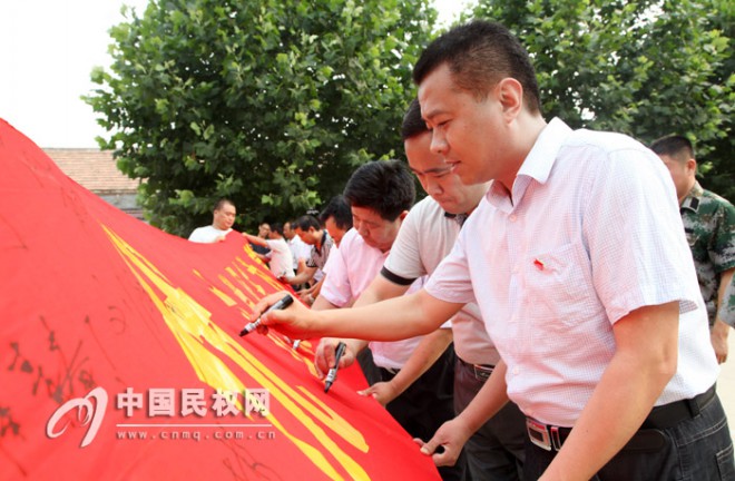 王桥镇：形式多样庆“七一” 坚定信念求发展