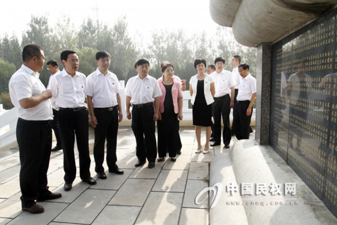 我县举行纪念中国人民抗日战争暨世界反法西斯胜利70周年公祭活动