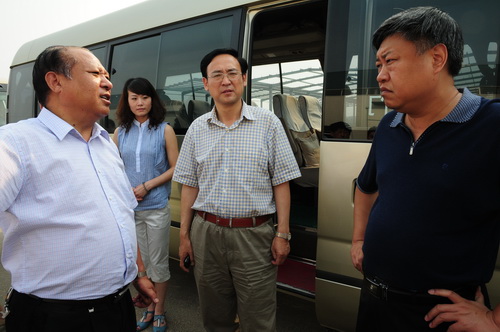 市委常委、常务副市长张国伟到我县检查产业集聚区建设工作