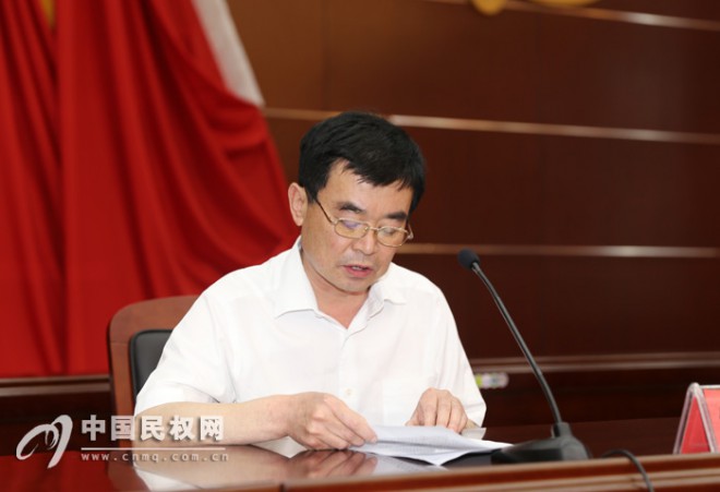 全县工业民营经济运行暨招商引资促进会召开