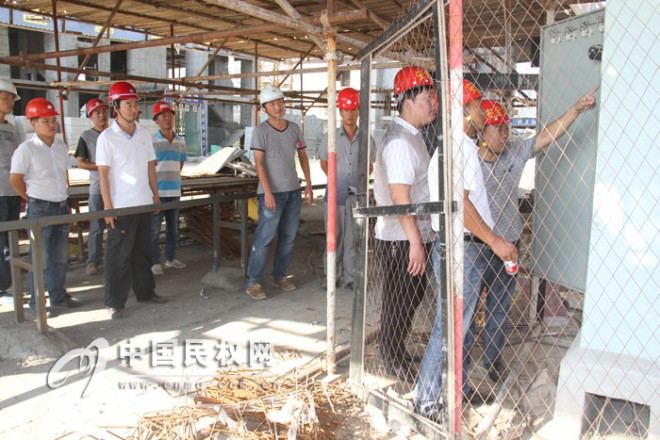 民权县建委检查组节前对我县建筑工地进行拉网式检查