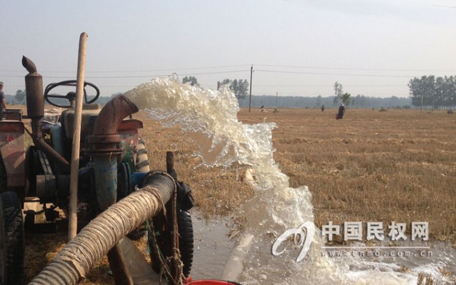 老颜集乡迅速掀起抗旱保苗高潮