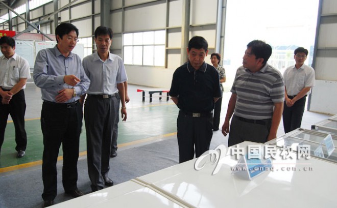 省委省直机关工委副书记王书义一行考察我县高新技术产业开发区