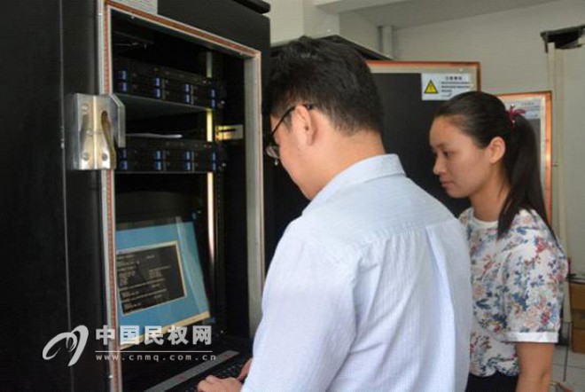 县检察院:抓培训 提高办案科技含量