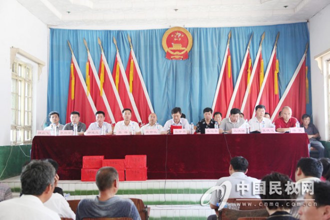 王庄寨镇第一届二次人代会胜利召开