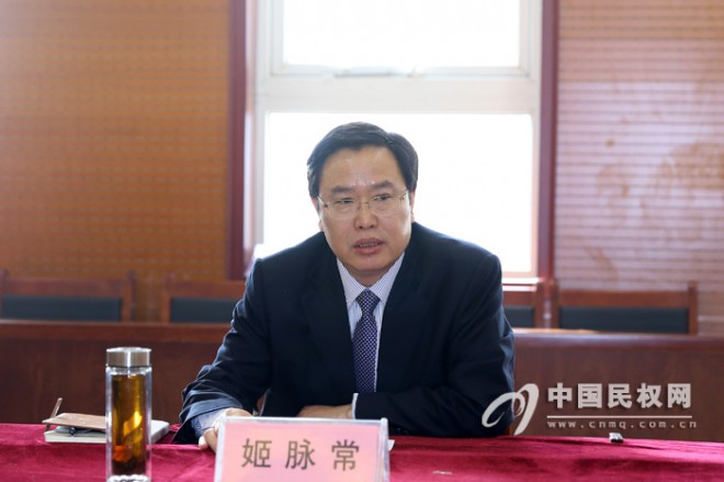 我县举行老干部迎新春座谈会