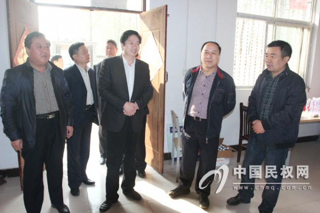 省派督导组副组长郭亚平到我县督导村级组织换届工作开展情况