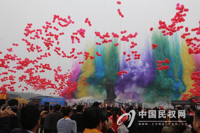 2014中国·商丘国际华商节开幕--县委书记、县长姬脉常率队参加