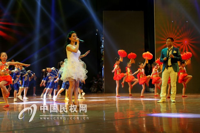 我县举办2015年新春联欢晚会