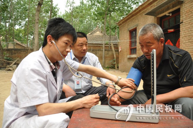 民权:做群众贴心人 真心真意帮助群众解决实际困难