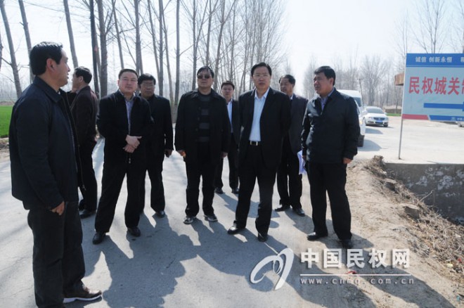 县委书记、县长姬脉常查看“两园一廊”生态建设工作进展情况