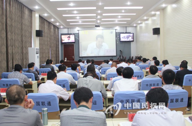 我县组织收看全省优化经济发展环境工作电视电话会议