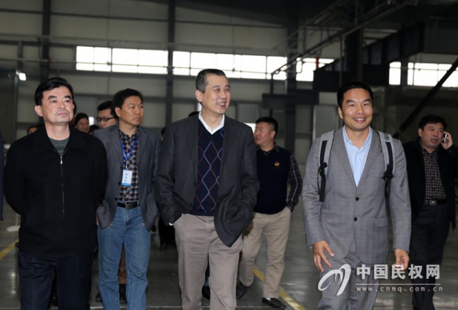 2014年中国家用电器协会家用电热水器专业委员会第二次会议在我县召开