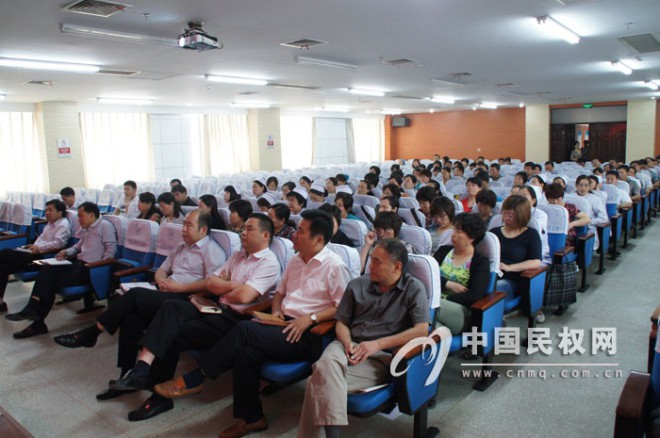 县人民医院举办医院管理知识系列培训