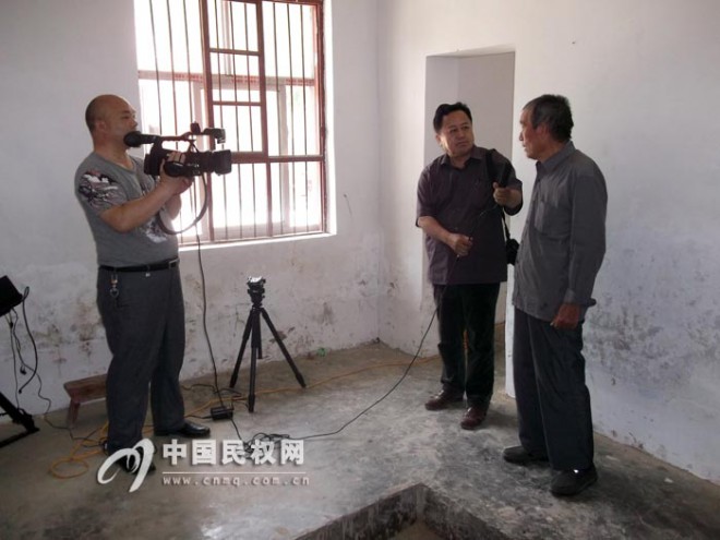 市委党史研究室编研室主任谢胜利到我县调研