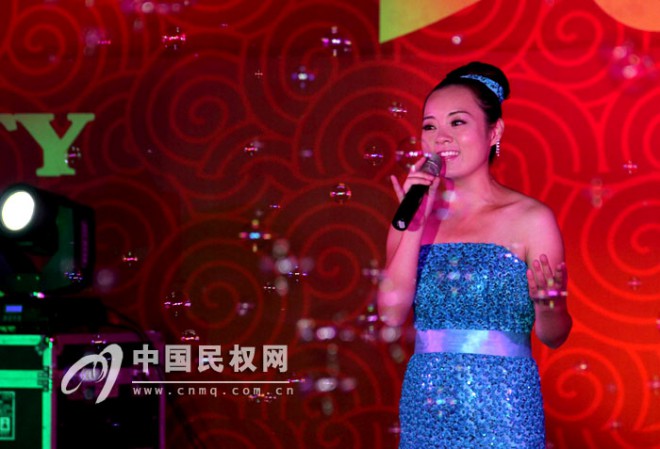 我县广场文化活动精彩纷呈