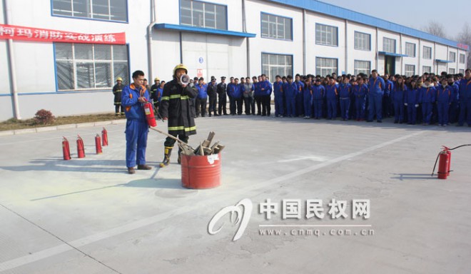 生命高于一切  安全重于泰山——民权县高新区管委会组织消防演练进企业