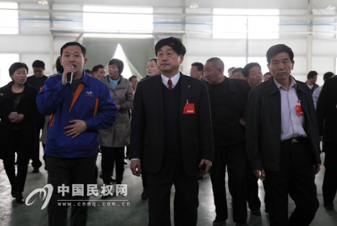 县人大代表参观我县高新区和城东新区